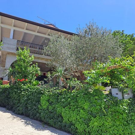 Appartamento Belvedere Roccascalegna Luaran gambar